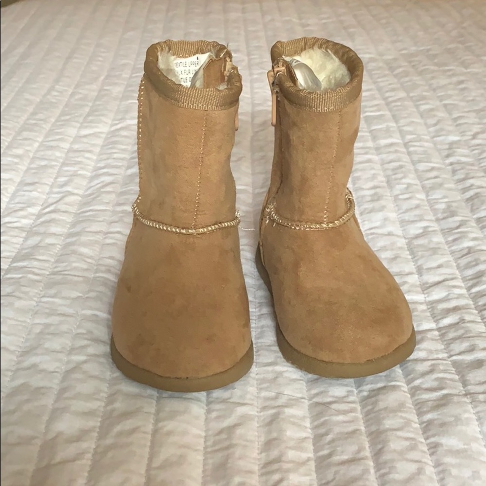 Toddler winter boot - size 4